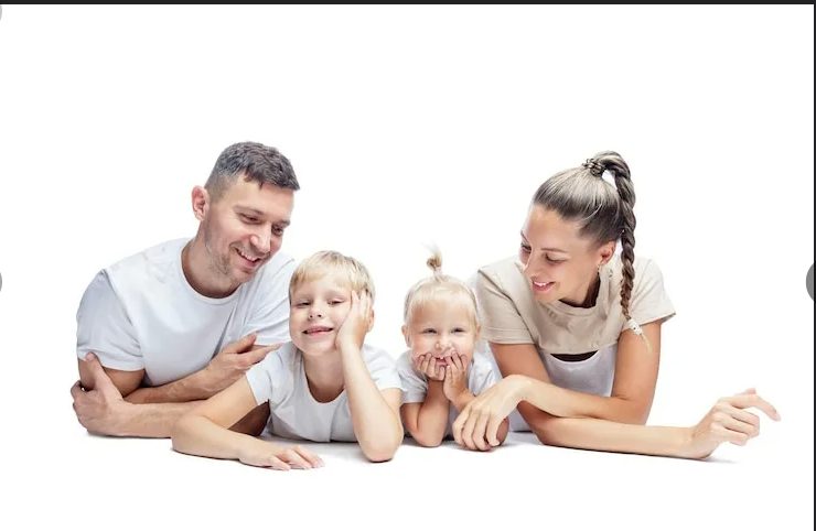 לקחתי את אמא שלי לנשף כי היא פספסה את שלה בזמן שגידלה אותי — אחותי החורגת השפילה אותה, אז נתתי לה שיעור שהיא לא תשכח לעולם