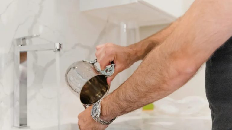 בעלי הפתיע אותי באופן בלתי צפוי בארוחת ערב רומנטית, אבל הייתה לכך סיבה נוראית.