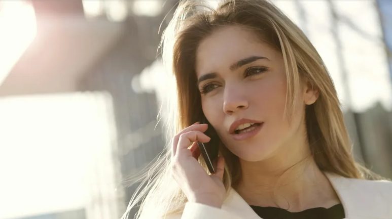 העמדתי פנים שהאחיינית שלי היא הבת שלי כדי לבדוק את ארוסי – מה שהוא עשה אחר כך שם קץ לאירוסינו.