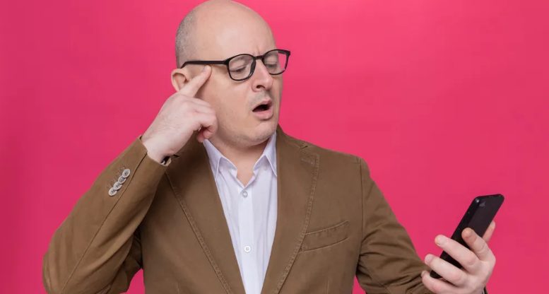 אישה מצאה לבסוף את אחותה 45 שנים לאחר שהופרדו עוד כשהיו ילדות – כשהן נפגשו שוב, אחותה הביטה בה ואמרה לה: "ידעתי איפה היית בכל השנים האלה, אבל הייתה סיבה לכך שלא יכולתי ליצור איתך קשר."